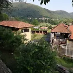 Fattoria Del Pino Bed & Breakfast